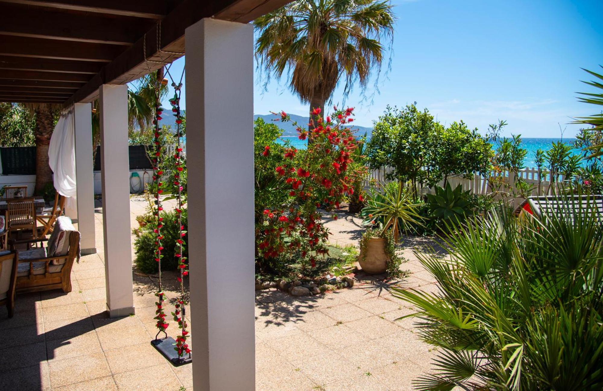 Villa By The Beach Sant'Andrea  Exterior foto